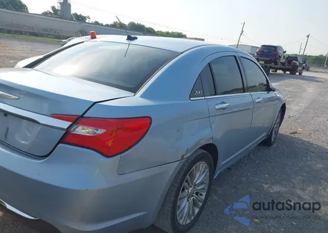 2014 Chrysler 200 Lx from USA, damaged, VIN 1C3CCBAG5EN178559